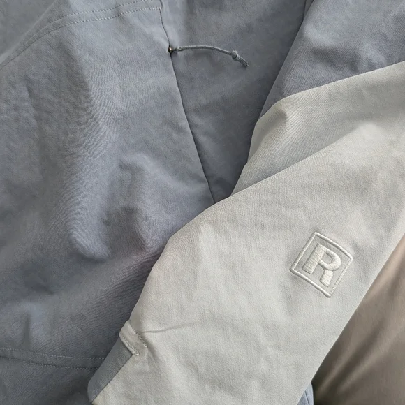 PATAGONIA Women's R1 CrossStrata Jacket - Picture 6 of 8